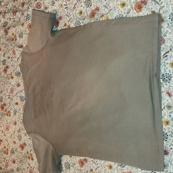 Assorted boys t-shirl. Pre-owned  good condition. - Picture 5 of 15